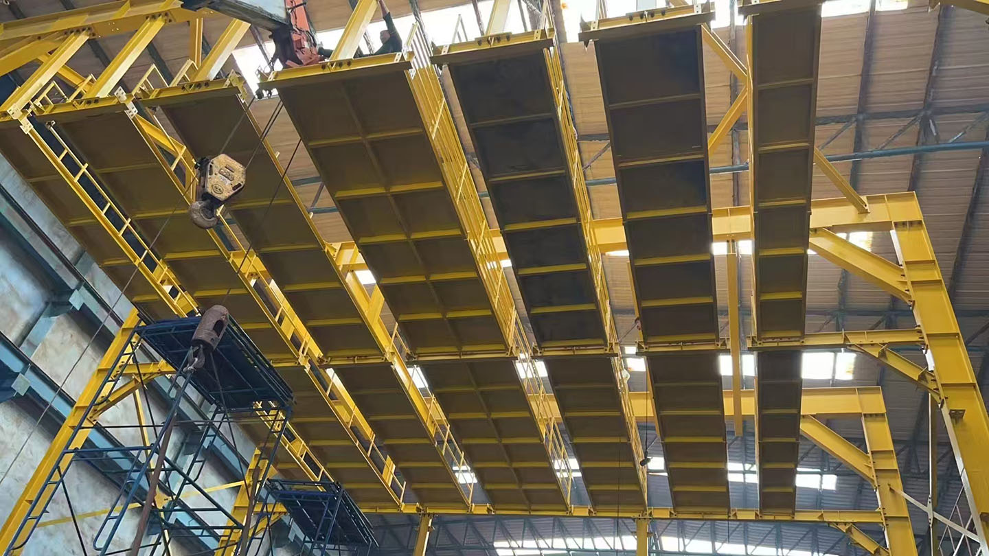 国外镀锌生产线施工中